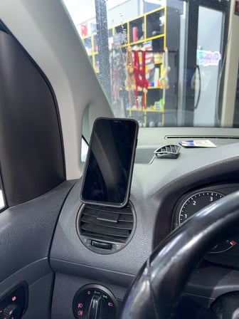 Volkswagen Caddy 2004-2014 Uyumlu Araç Içi Premium Telefon Tutucu - Araba Telefon Tutacağı Havalandırma Için