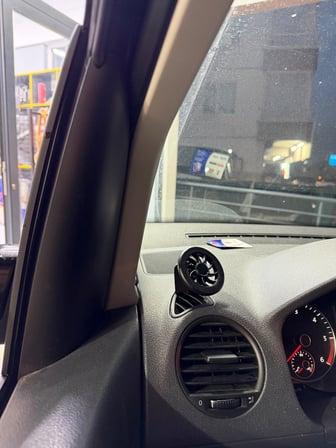 Volkswagen Caddy 2004-2014 Uyumlu Araç Içi Premium Telefon Tutucu - Araba Telefon Tutacağı Havalandırma Için
