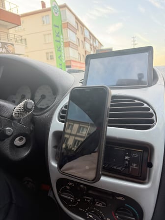 Peugeot 206 Uyumlu Araç Içi Premium Telefon Tutucu - Araba Telefon Tutacağı Havalandırma Için