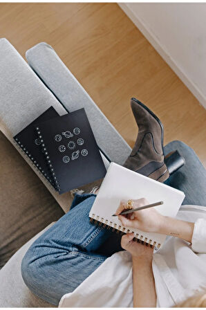 Gezegen Desenli Çizgisiz Spiral Defter