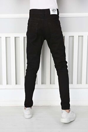 Erkek Çocuk Dar Paça Siyah Kot Pantolon