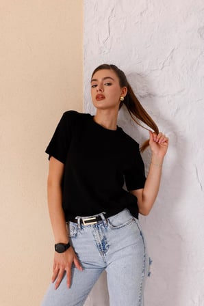 Kadın Siyah Bisiklet Yaka Basic T-shirt - 168