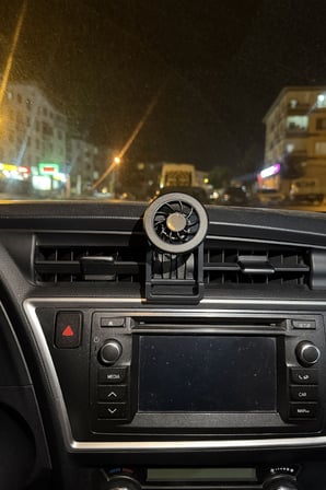 Toyota Auris 2013-2018 Uyumlu Araca Özel MagSafe Telefon Tutacagı