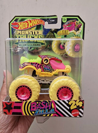 HOT WHEELS DIECAST MONSTER TRUCKS Bash Zilla Glow In The Dark