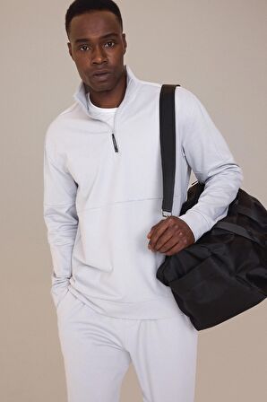 DeFactoFit Standart Fit Dik Yaka Fermuarlı Skuba Dalgıç Kumaş Sporcu Sweatshirt D7305AX25SPGR91
