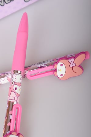 "DEKOMUS ISLAK MENDİL HEDİYELİ" LİSANSLI MY MELODY "TEKLİ" SHINNY VERSATİL UÇLU KALEM 0.7 MM 
