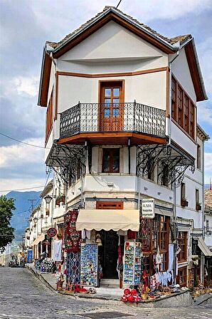 Arnavutluk Gjirokastra Temalı Fresco Magnet