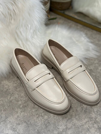 Günlük Kadın Düz Loafer Klasik Desenli Taban Zincirli Oval Burunlu Makosen Sade Şık Ayakkabı 130