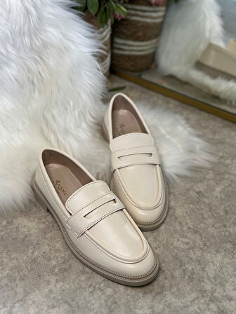 Günlük Kadın Düz Loafer Klasik Desenli Taban Zincirli Oval Burunlu Makosen Sade Şık Ayakkabı 130