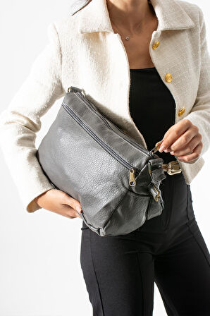 Yıkama Deri Çapraz Askılı Omuz Çantası Poliüretan Deri Gri Model:(571-14-16D)