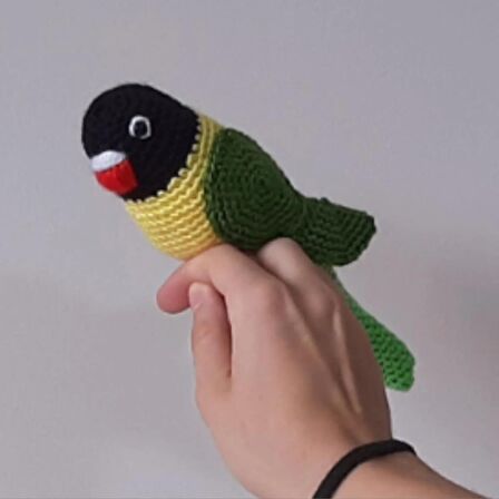 Amigurumi Kuş Muhabbet Kuşu siyah yeşil