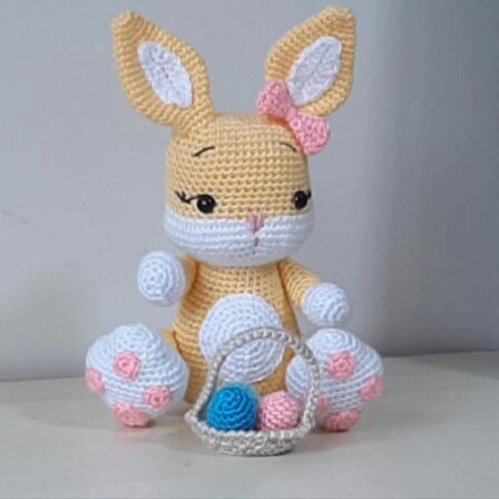 Amigurumi Örgü Oyuncak Tavşan ve Yumurta Sepeti