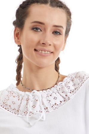 Şile Bezi Beyaz Dantel Yaka Yarım Kol  Bluz