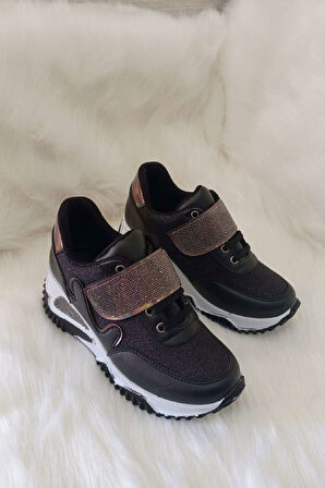 Fabre Siyah Beyaz Taban Mat Deri Kadın Spor Ayakkabı