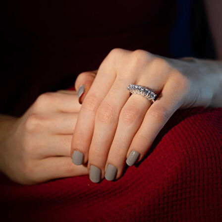 F Renk 1.10 Karat Pırlanta Beştaş Yüzük