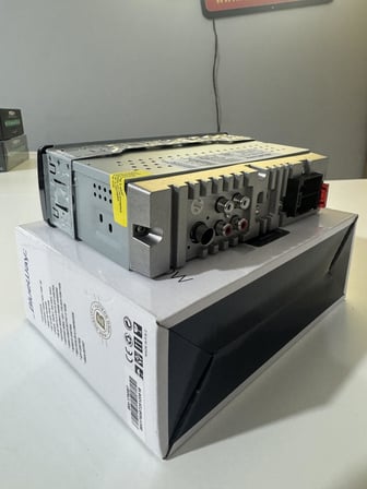 BLUEWAY BW-1750BT OTO TEYP USB AUX BLUETTOTH HIZLI ŞARJ