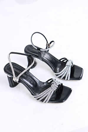 Darrels Siyah Taşlı Topuklu Kadın Ayakkabı