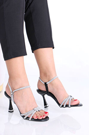 Dean Siyah Taşlı Topuklu Kadın Ayakkabı