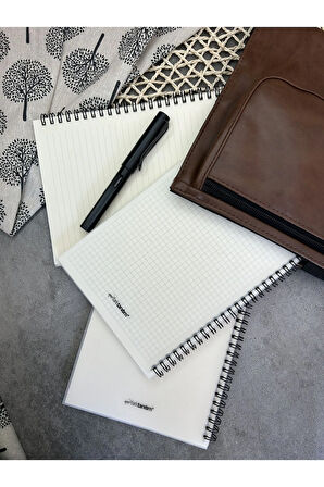 A5 Kareli Spiralli Defter, A5 Boyut (15cm x 21cm), 60 Yaprak, 90gr. Ivory, Şeffa PVC Kapak