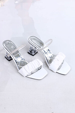 Hector Beyaz Mat Deri Taşlı Topuklu Kadın Terlik