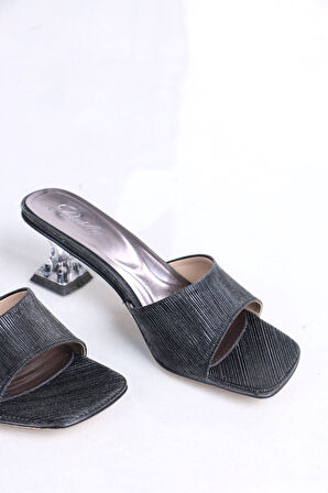 Chester Siyah Şeffaf Topuklu Terlik