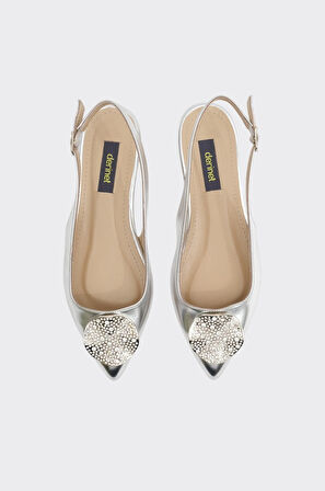 Taş Aksesuarlı Hakiki Deri Kadın Babet