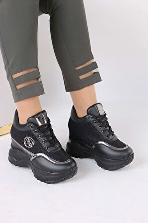 Karlis Siyah Kürklü Gizli Topuklu Kadın Spor Ayakkabı