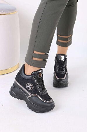 Karlis Siyah Kürklü Gizli Topuklu Kadın Spor Ayakkabı