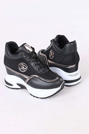 Karlis Siyah Beyaz Taban Kürklü Gizli Topuklu Kadın Spor Ayakkabı