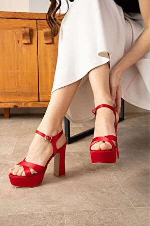 Luned Kırmızı Saten Platform Topuklu Kadın Ayakkabı