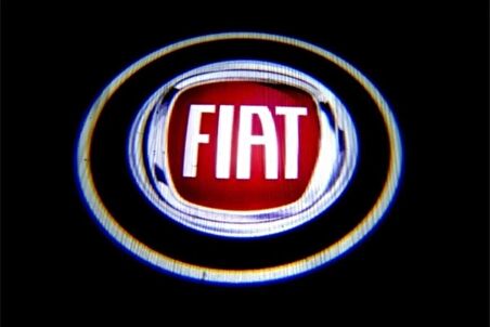 Fiat Araçlarına Kapı Altı Led Logo Mesafe Sensörlü Yeni Nesil