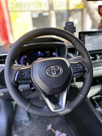 Toyota Corolla 2019-2024 Araca Özel Direksiyon Kılıfı A+ Kalite(Soft Nokta Bentley)