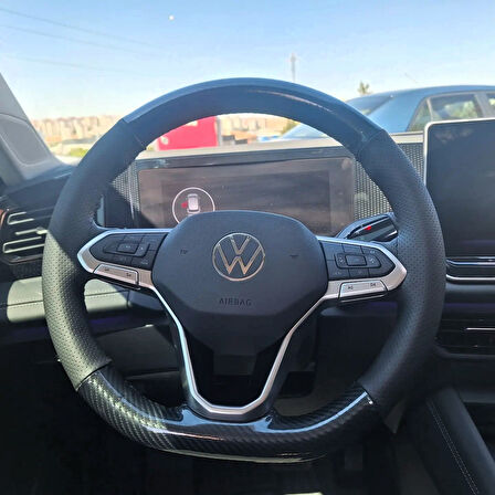 Volkswagen Golf 8 Caddy 2022 Direksiyon Kılıfı (5D Karbon Noktalı Siyah Dikişli)