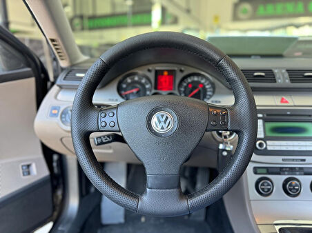 Volkswagen Golf 5 Uyumlu Araca Özel Direksiyon Kılıfı (NOKTA DÜZ)