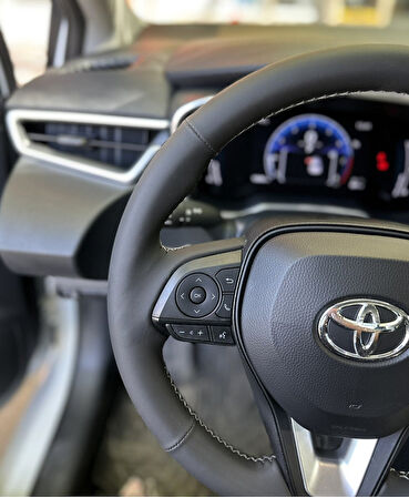 Toyota Corolla 2020-2024 Araca Özel Direksiyon Kılıfı (NAPA DERİ GRİ İP)