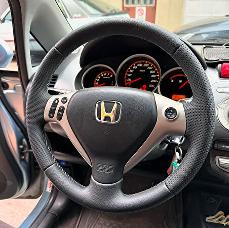 Honda Jazz Araca Özel Direksiyon Kılıfı (NOKTA DÜZ SİYAH İP)