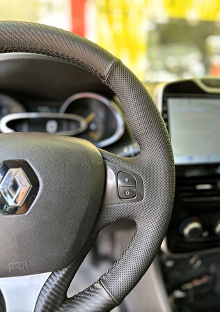 Clio 4 FAZ 1 2014-2017 Araca Özel Direksiyon Kılıfı (Makyajlı Kasalara Uyumlu Değildir)