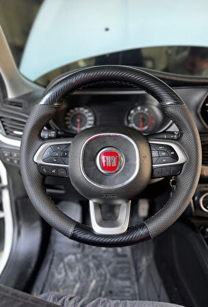  Fiat Egea Araca Özgü DİKMELİ Direksiyon Kılıfı 2015-2019 KRİSTAL KARBON SİYAH İP