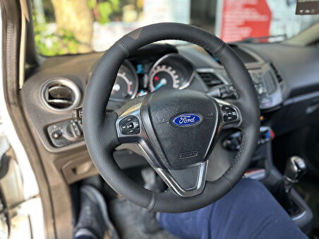 Ford Fiesta Titanyum Kasa Araca Özel Direksiyon Kılıfı