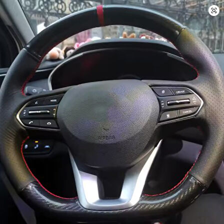 Hyundai Santa Fe 2019-2020 Araca Özgü Dikmeli Direksiyon Kılıfı KRİSTAL KARBON NOKTA DERİ