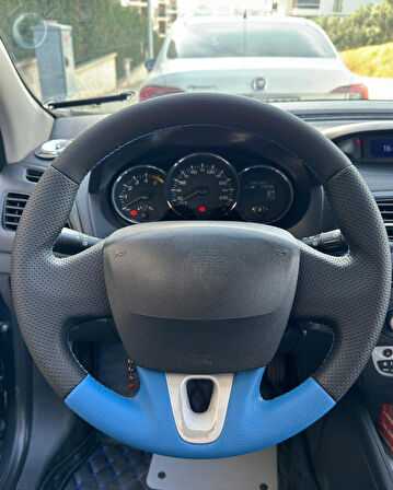 Fluence Tuşsuz Araca Özel Direksiyon Kılıfı (MAVİ NOKTA DÜZ )