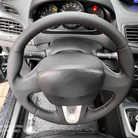 Fluence Tuşsuz Araca Özel Direksiyon Kılıfı (DÜZ DERİ)