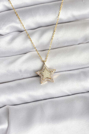 Pirinç Gold Renk Zincirli Yıldızlı Model Kadın Kolye