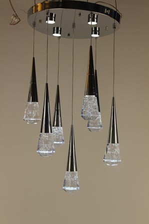 Gümüş Çemberli Seri 7li Estetik Kristal Başlıklı Balonlu Konik Modern 3 Renk Ledli Sarkıt