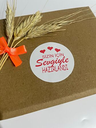 Sizin İçin Sevgiyle Hazırlandı Kalpli Kırmızı Yazılı Yuvarlak Yapışkanlı Etiket 5x5 cm 100 adet