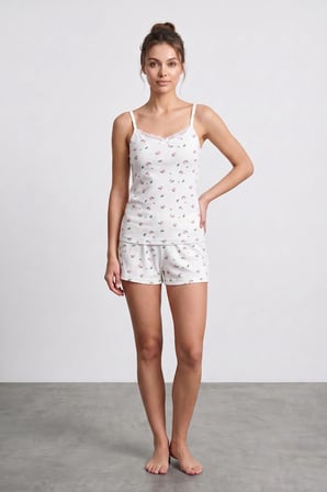 Çiçek Desenli Askılı Şortlu Pijama Takımı