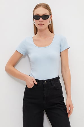 Basic U Yaka Crop Tişört