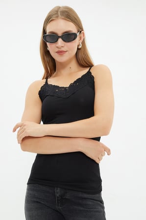 Dantelli İp Askılı Slim Fit Bluz