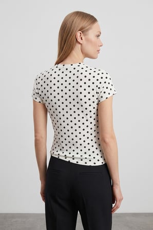 Puantiyeli Slim Fit Tişört