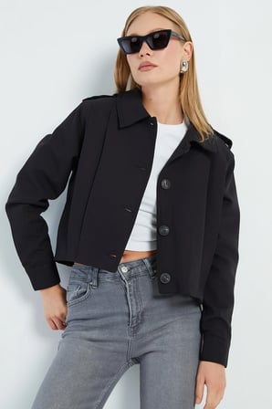 Pileli Kruvaze Yaka Crop Trençkot